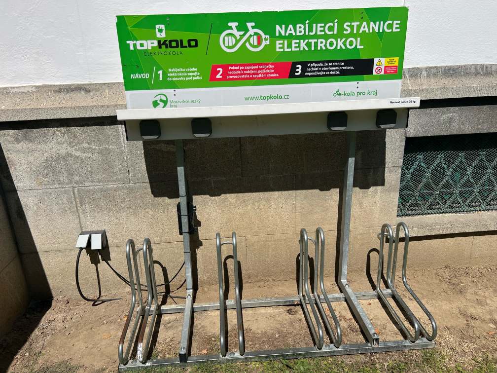 nabíjecí stanice na elektrokola